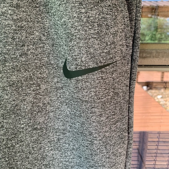 Nike Thermal Men’s Dr-FITT Tapered Training Pants Grey Heather Size XXL - Picture 3 of 9